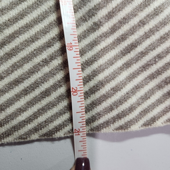 Cynthia Rowley sweater, size large - Picture 6 of 7